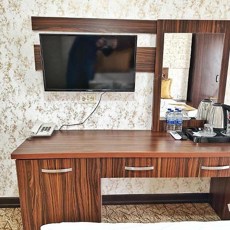 Rose Suite & Hotel Бююкчекмедже Екстер'єр фото