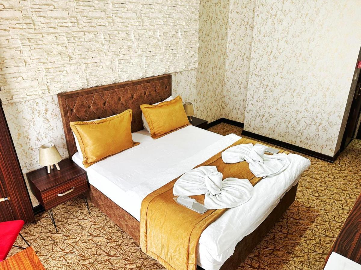 Rose Suite & Hotel Бююкчекмедже Екстер'єр фото